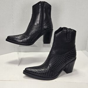 Emanuele Crasto Black Leather Studded Pointed Toe Heeled Western Boot Size 7.5-8